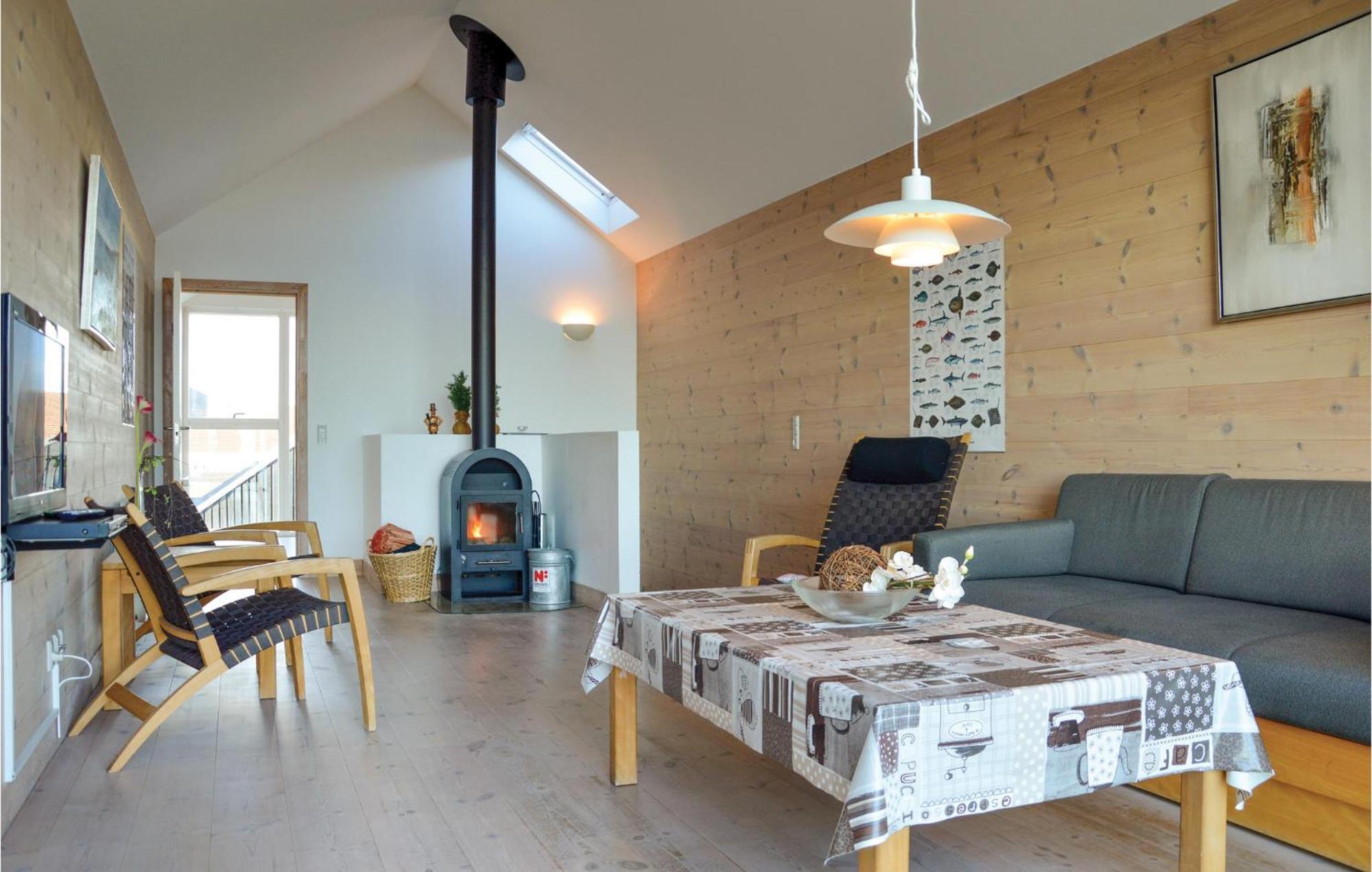 2 Bedroom Gorgeous Home In Hvide Sande Exterior foto